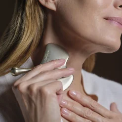 SISLEY PARIS Night Care|Day Care|Ginkgo Gua Sha